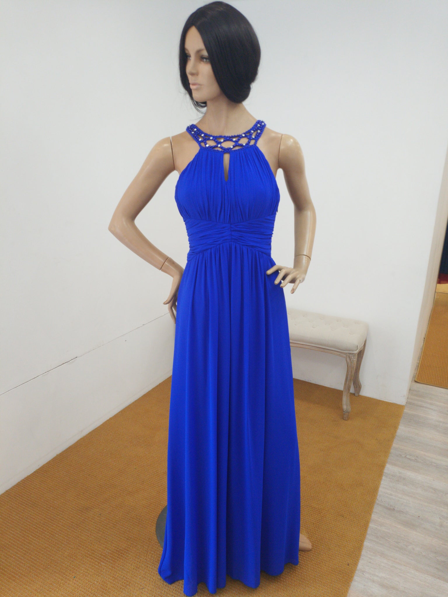 Robe longue bleu roi dos attachée